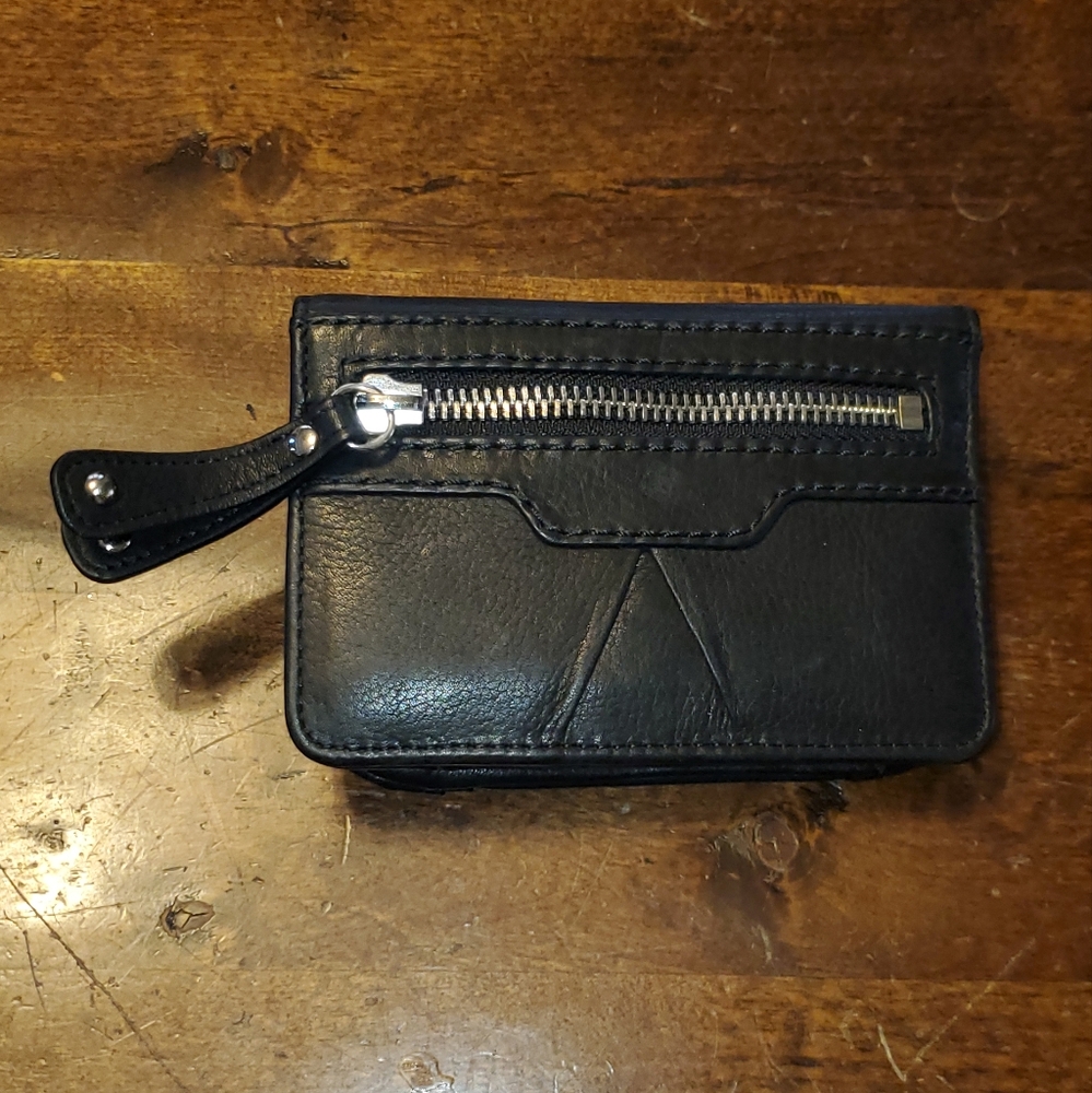 Audrey Brooke Black Leather Zip Card Wallet